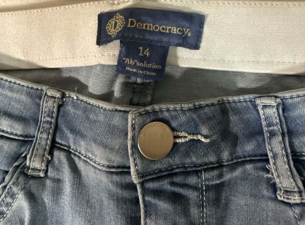 Women's Democracy Ab-Solution Light Wash Distressed Raw Hem Jeans Size 14